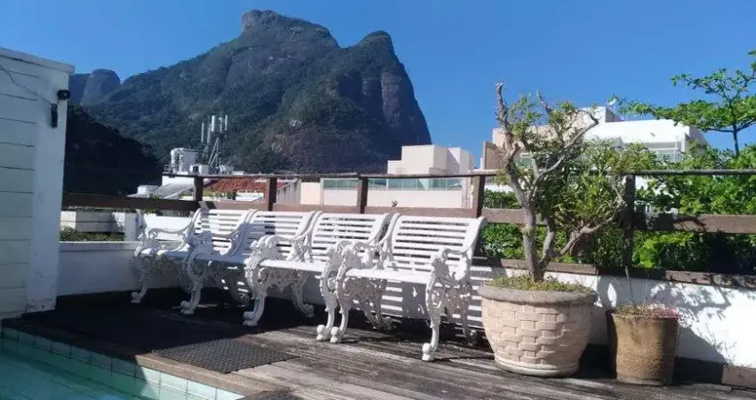 Excelente cobertura linear com 5 quartos sendo 3 suítes no jardim oceânico com 600 m²