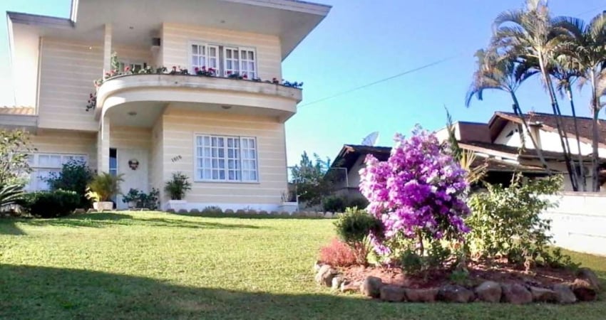Casa com 3 dormitórios à venda no bairro Imigrantes em Timbó/SC