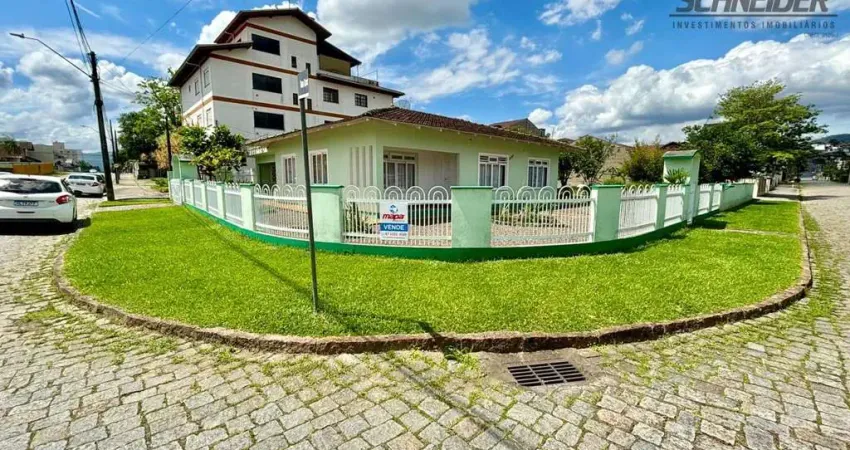 Casa com 3 dormitórios à venda no bairro Nações em Timbó/SC
