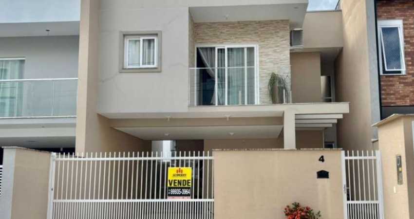 Casa com 3 dormitórios à venda no bairro Imigrantes em Timbó/SC