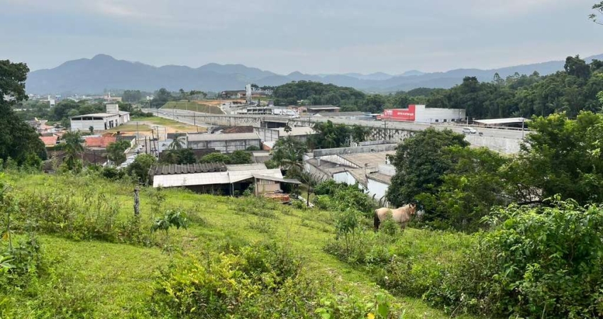 Terreno à venda no bairro Carijós em Indaial/SC