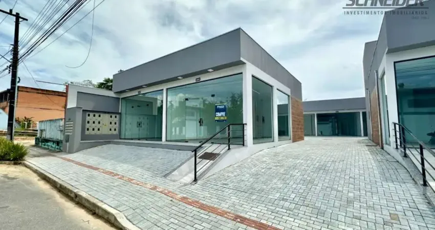 Casa comercial à venda no Carijós, Indaial 