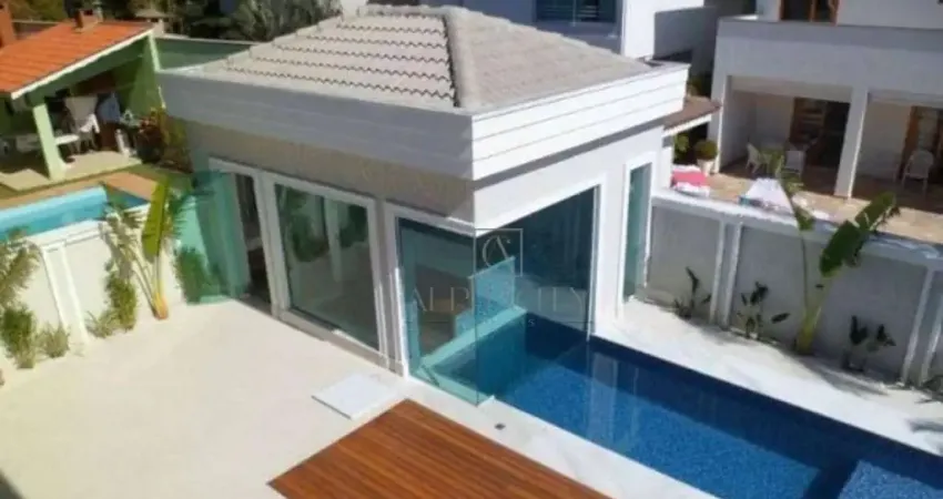 Residência elegante com acabamentos de alto padrão e área de lazer exclusiva!