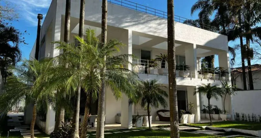 Elegância e privacidade em mansão exclusiva - um refúgio arquitetônico no coração dos jardins