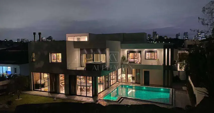 Majestosa residência com vista panorâmica e amenidades de luxo