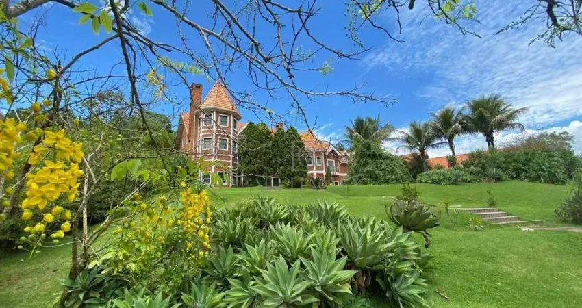 Castelo moderno no coração de tamboré 1 – estilo inglês com jardins exuberantes