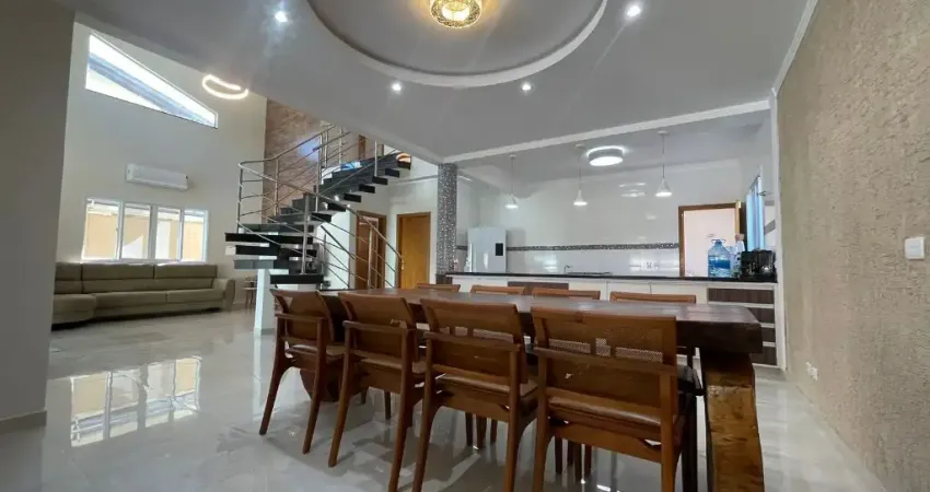 Luxuosa casa isolada de alto padrão com 5 suítes e piscina no balneário flórida