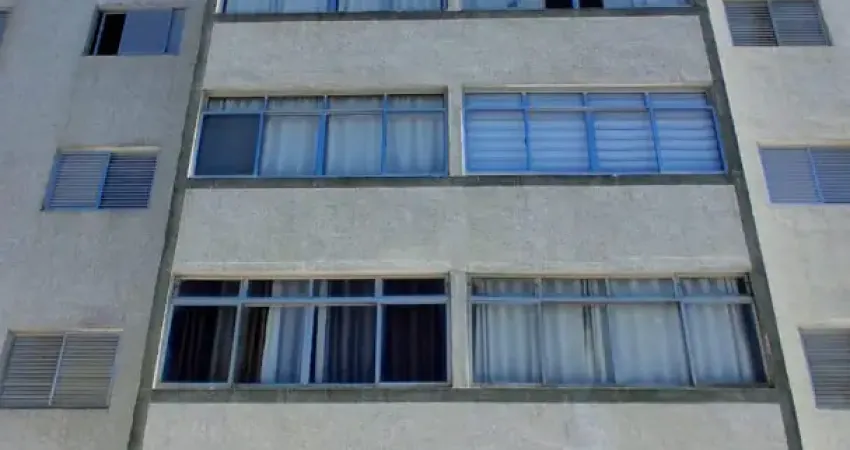 Apartamento 1 dormitorio pra locaçao no caiçara predio frente mar