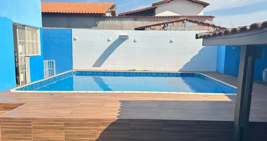 Excelente sobrado no cibratem 2 em intanhaém lado praia 6 dormitórios