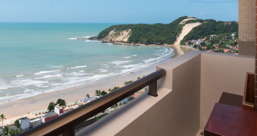 Belíssimo Apartamento 2/4 Suíte, Mobiliado com Vista Mar - Ponta Negra