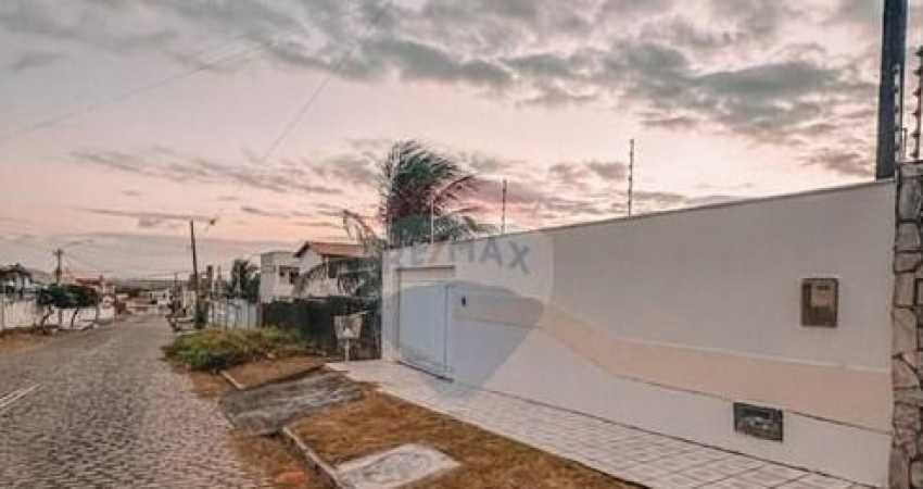 Casa 3/4  800m² de Terreno na Avenida Maria Lacerda - Nova Parnamirim