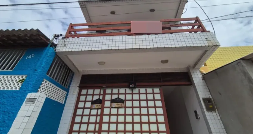 Linda casa duplex 5/4 está situada localização privilegiada