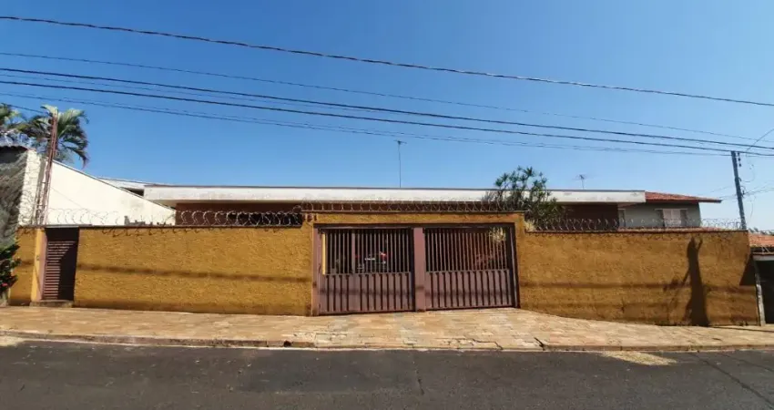 CASA À VENDA – JARDIM PAULISTA.