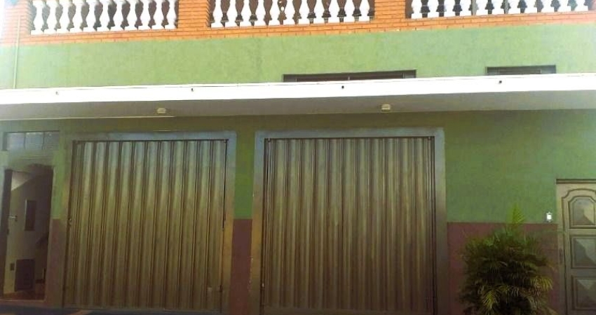 Sobrado à Venda  R$ 1.050.000,00. Localização: Vila Virginia, Ribeirão Preto - SP.