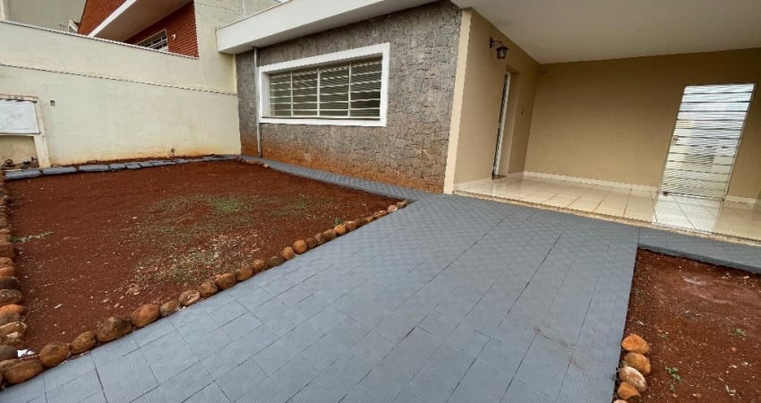 Casa à Venda no Condomínio Fechado R$ 500.000,00.Localização: Jardim Paulista, Ribeirão Preto - SP.