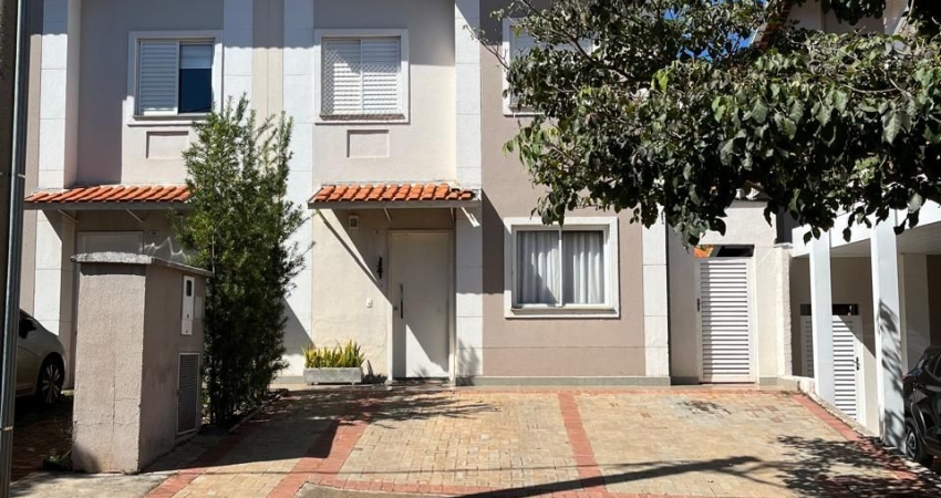 Sobrado à Venda no Condomínio Praças do Sul  R$ 660.000,00.Localização: Bairro Vila do Golf, Ribeirão Preto - SP.