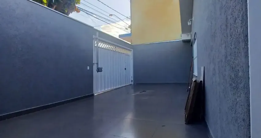 Casa à Venda R$ 450.000,00. Localização: Jardim Antártica , Ribeirão Preto - SP