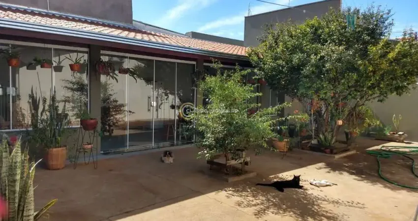 Casa com 3 dormitórios à venda, 250 m² por R$ 430.000,00 - Parque Residencial Cândido Portinari - Ribeirão Preto/SP