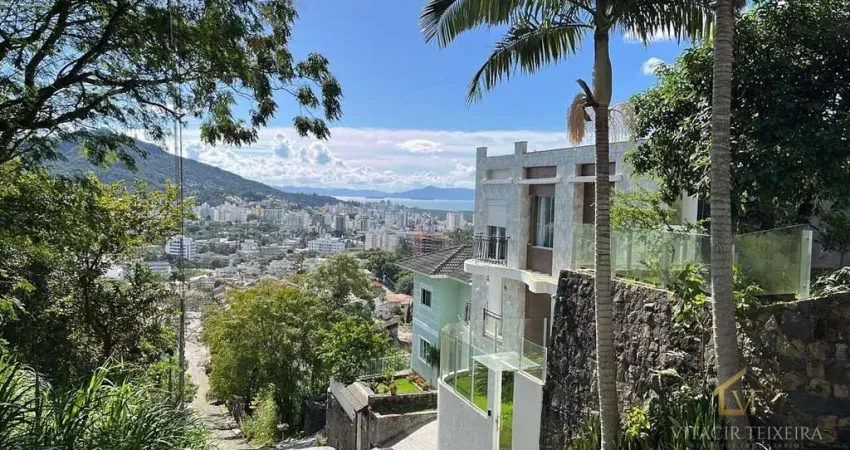 Terreno à venda na Rua Aracuã, Pantanal, Florianópolis