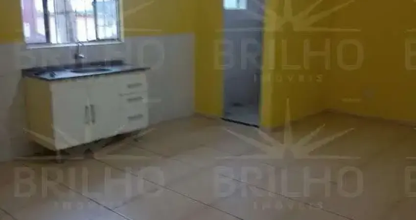 Casa com 2 quartos para alugar no Km 18, Osasco 