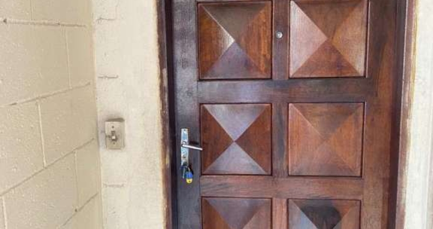 Apartamento em Conjunto Habitacional Presidente Castelo Branco  -  Carapicuíba