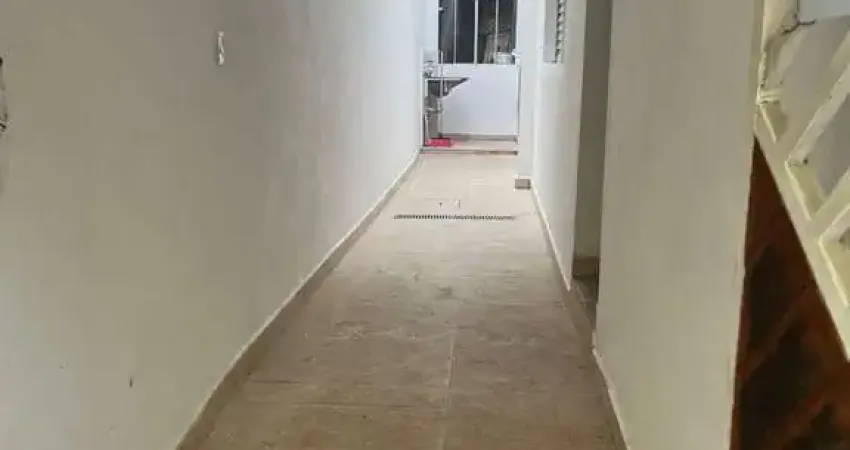 Casa com 2 quartos para alugar na Vila Dirce, Carapicuíba