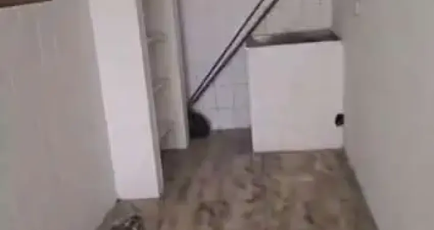 Casa com 2 quartos para alugar no Jardim Oriental, Osasco