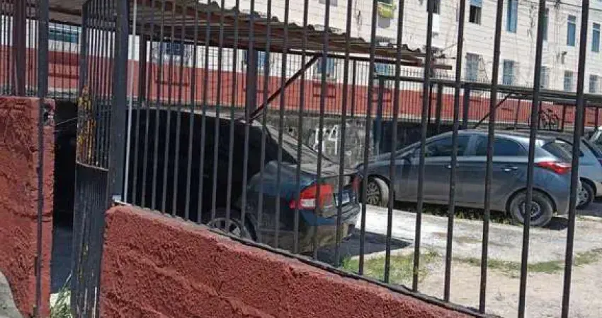 Apartamento em Conjunto Habitacional Presidente Castelo Branco  -  Carapicuíba