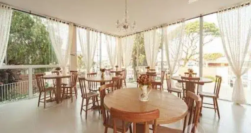 IMÓVEL COMERCIAL DE ALTO PADRÃO, À VENDA NO ANHANGABAU EM JUNDIAÍ - A/C 838 m² em Terreno de 1025 m², 20 salas, 08 banheiros e com renda de 20 mil por mês.