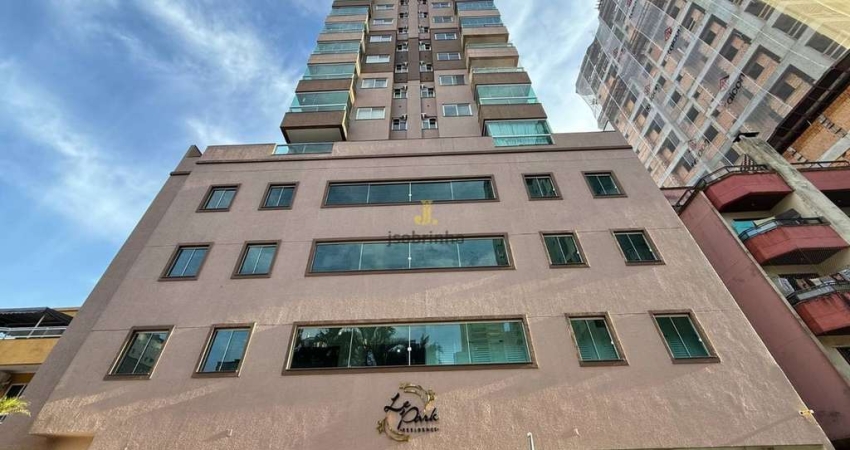 Apartamento com 3 quartos para alugar na Rua 248, 418, Meia Praia, Itapema