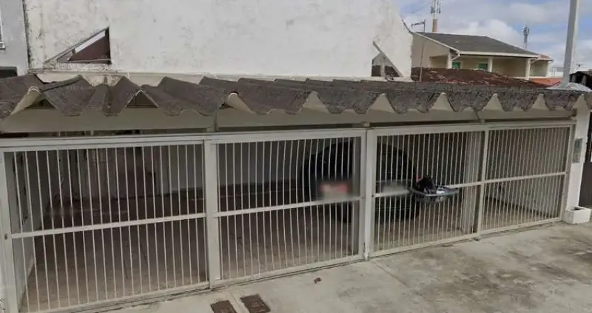 Seu Refúgio à Beira-Mar: Sobrado à Venda em Matinhos-PR!