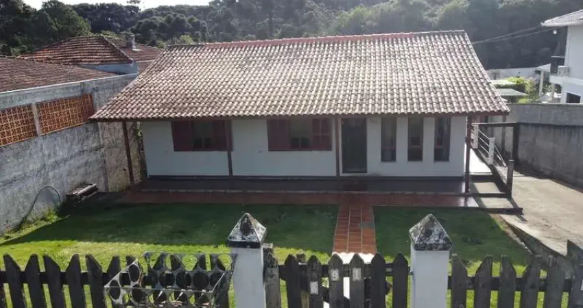 Seu paraíso particular te espera! viva na cidade como se fosse em uma chácara.