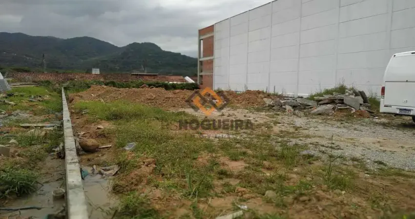Casa comercial à venda no Caminho Novo, Palhoça 