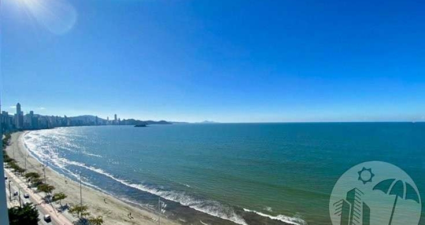 Espetacular Apartamento Frente Mar com 3 Quartos e 2 Vagas