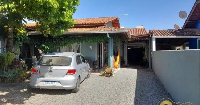 Casa com 3 quartos à venda no Centro, Penha 