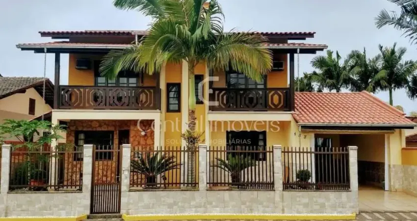 Casa com 5 quartos à venda no Centro, Balneário Piçarras