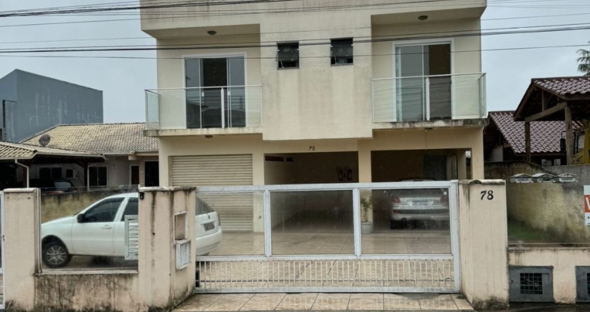 Casa com 3 quartos à venda na Rua Getúlio Vargas, 78, Rio Caveiras, Biguaçu