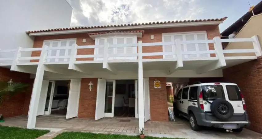 Casa para Venda em Torres, Praia Grande, 4 dormitórios, 1 suíte, 3 banheiros, 1 vaga