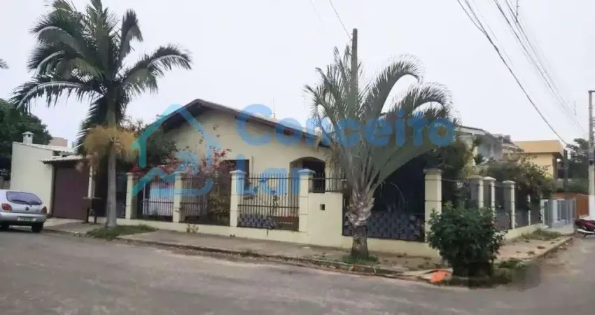 Casa para Venda em Torres, Igra Norte, 4 dormitórios, 2 suítes, 3 banheiros, 1 vaga
