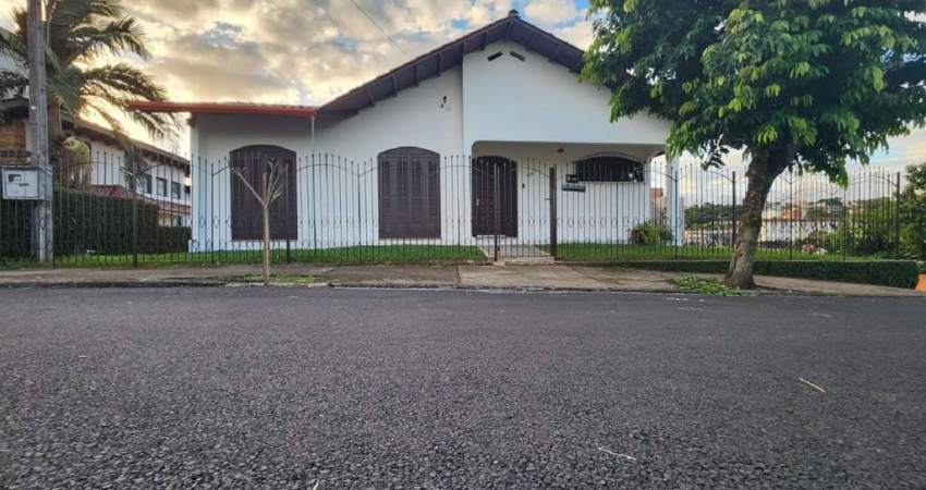 Casa para Venda em Montenegro, Rui Barbosa, 3 dormitórios, 1 suíte, 3 banheiros, 2 vagas