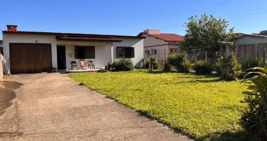 Casa com 2 quartos à venda na Rua Otávio Perraro, 576, Igra Sul, Torres
