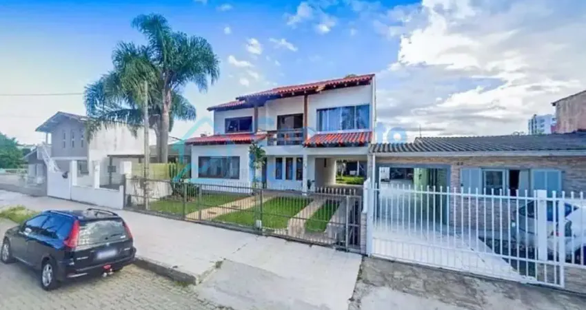 Casa com 4 quartos à venda na Rua élcio Lima, 34, Centro, Torres
