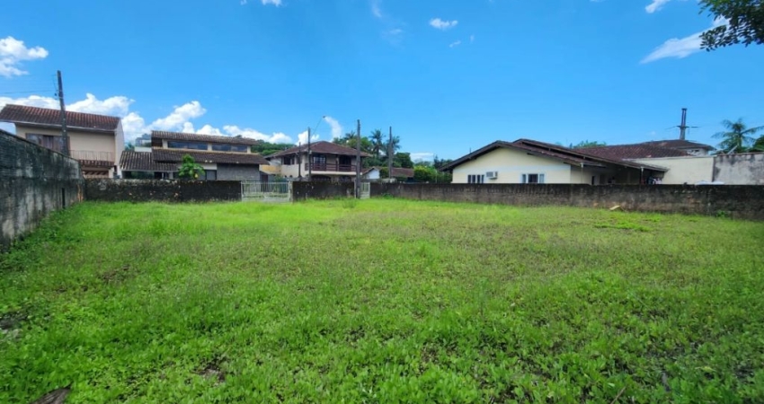 Excelente terreno em área rea  nobre, pronto para construir.