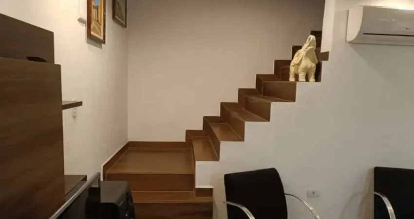 Casa com 3 quartos à venda na Rua Freire da Silva, 6, Cambuci, São Paulo