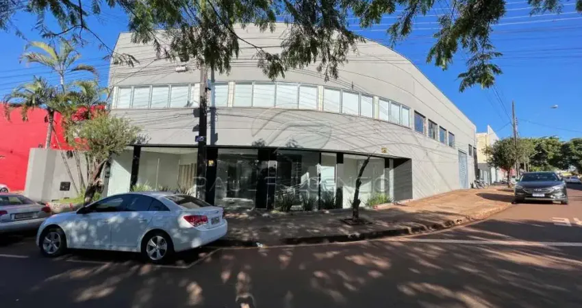 Imovel comercial de esquina, Av Gabriel Freceiro de Miranda em Cambe