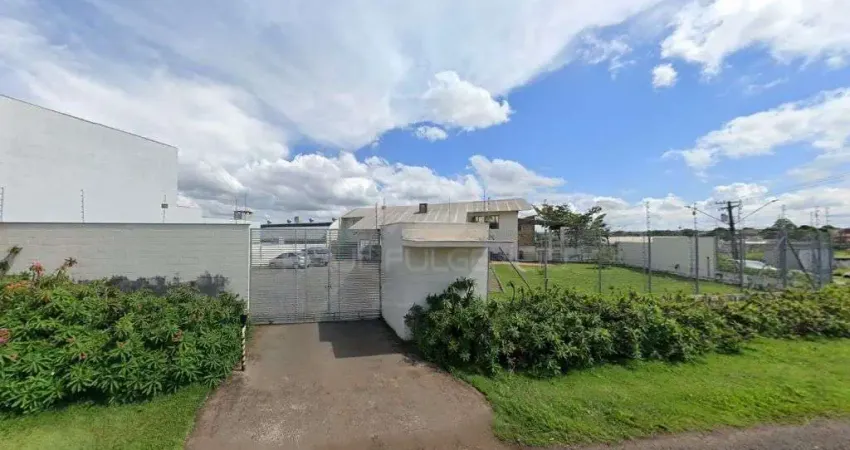 Barracão / Galpão / Depósito com 3 salas para alugar na Avenida Agulhas Negras, 255, Rodocentro, Londrina