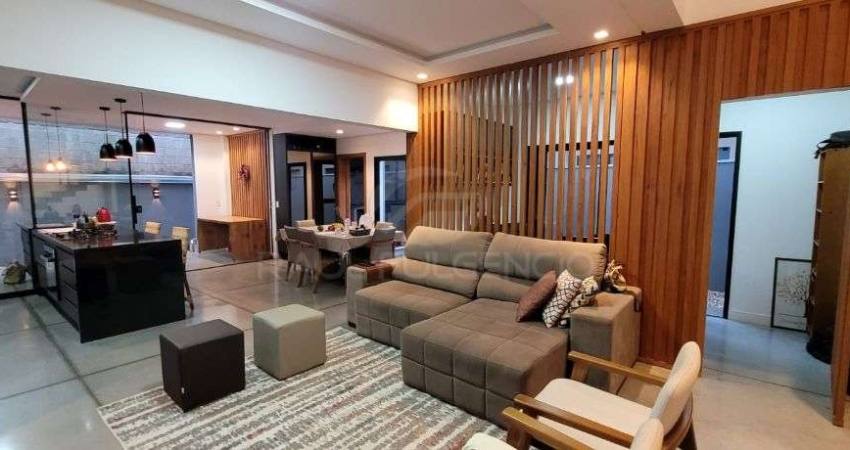 Casa em Condominio | Parque Taua | Arangua | 3 Suites |