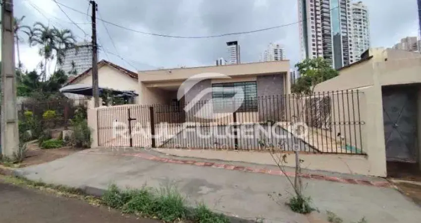 Casa com 3 quartos para alugar na Rua Manágua, 25, Arco Íris, Londrina