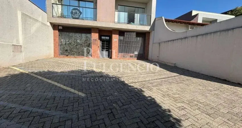 Sala comercial prox ao muffato da madre leonia, localizacao ideal para quem precisa disponibilizar facil estacionamento para a clientela.