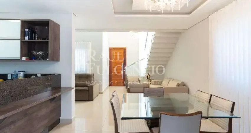 Sobrado a venda no parque taua arangua, 03 dormitorios sendo uma suite